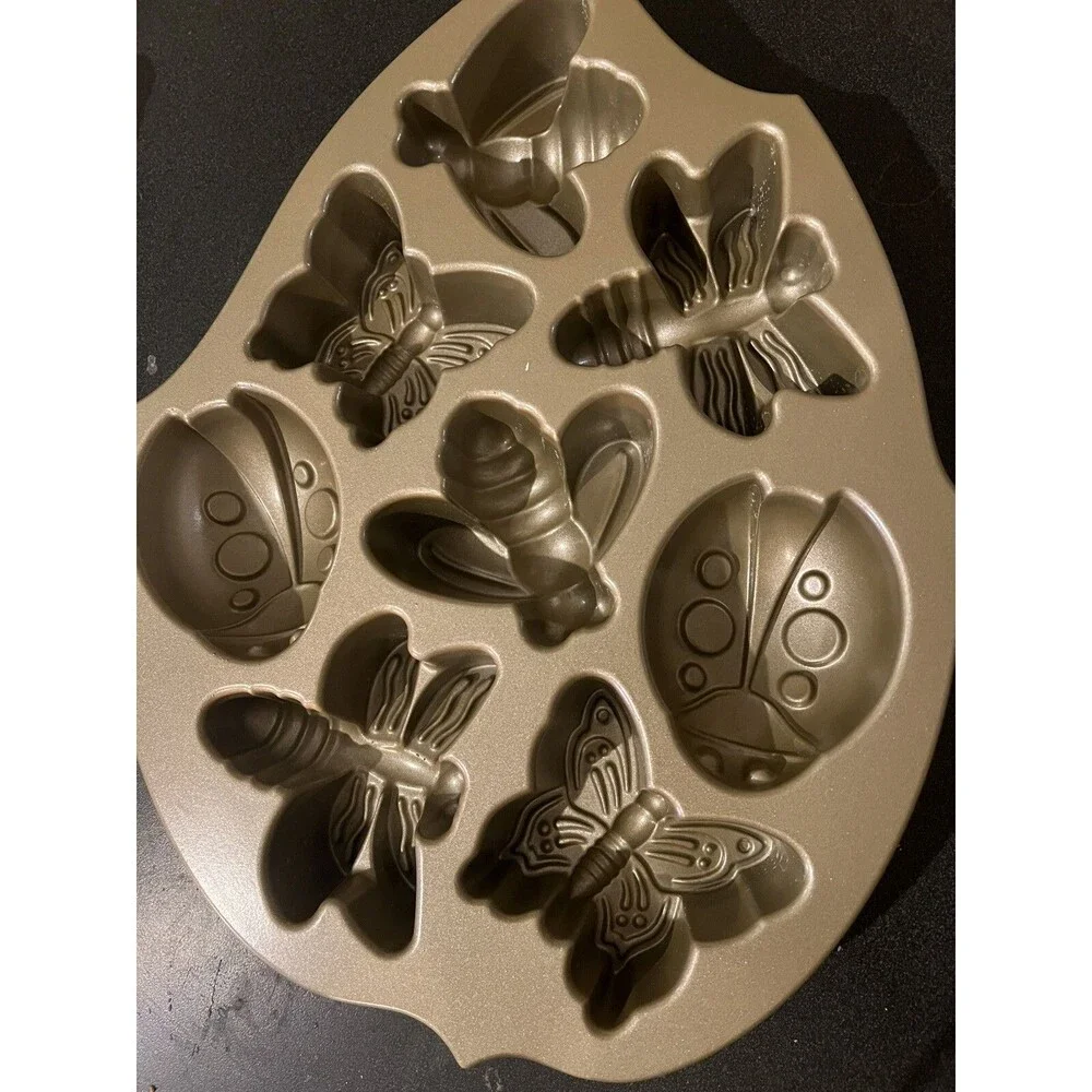 NWOT NORDIC WARE Backyard Bugs Kids Cakelet Pan Butterfly Bumblebee